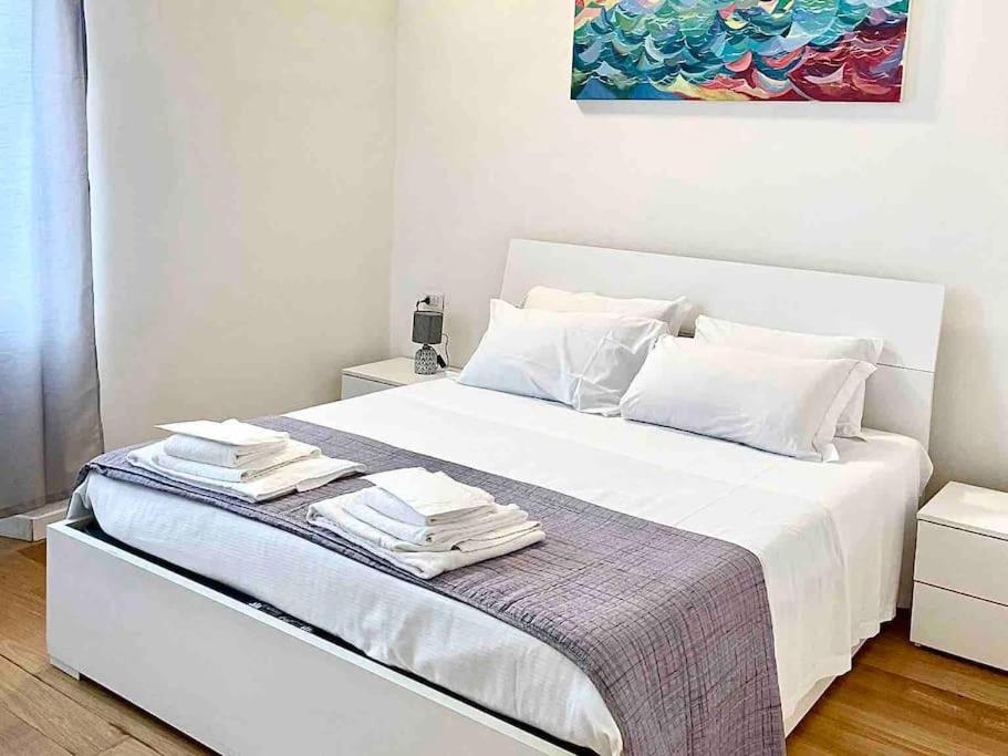 Isola - Garibaldi Lovely Apt. With Netflix And Wifi Milánó Kültér fotó